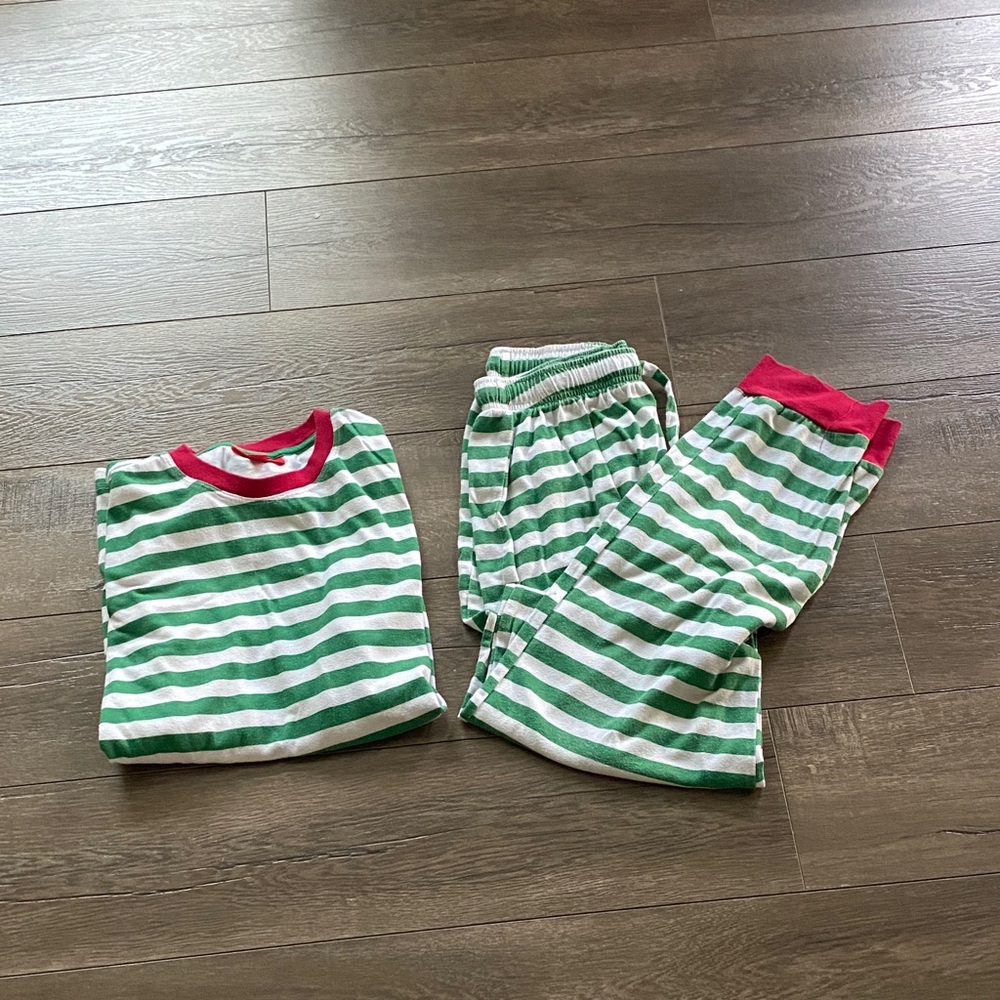 Macy's Green and White Striped Men's Small Pajama Set with Red Accents